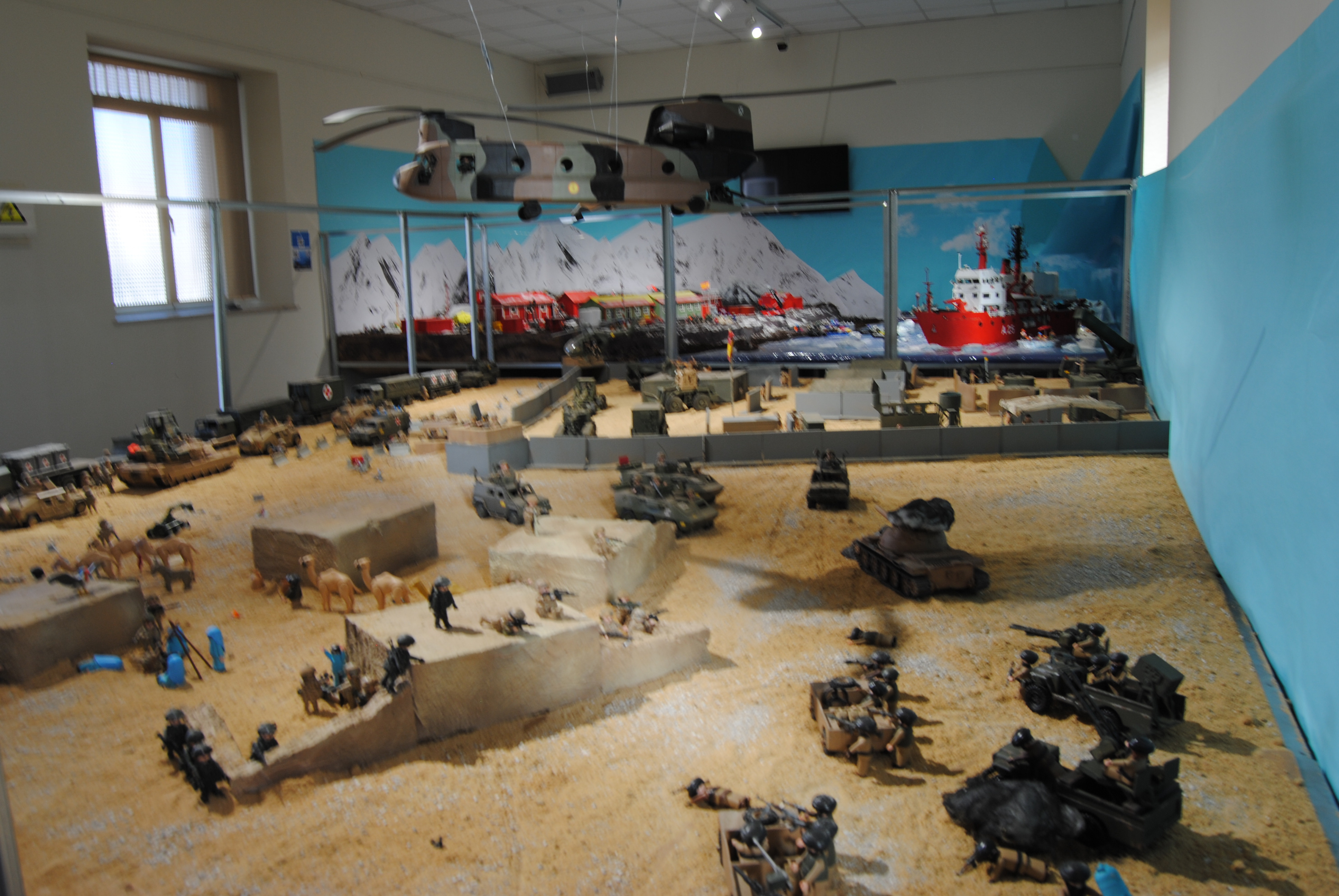 Los clicks de Playmobil asaltan el Museo Histórico Militar de Valencia