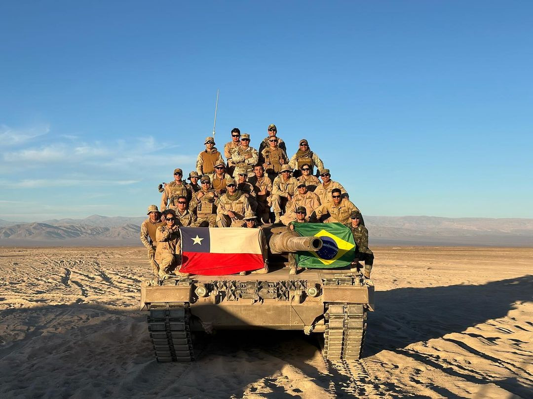 Chile y Brasil refuerzan la cooperación en Defensa