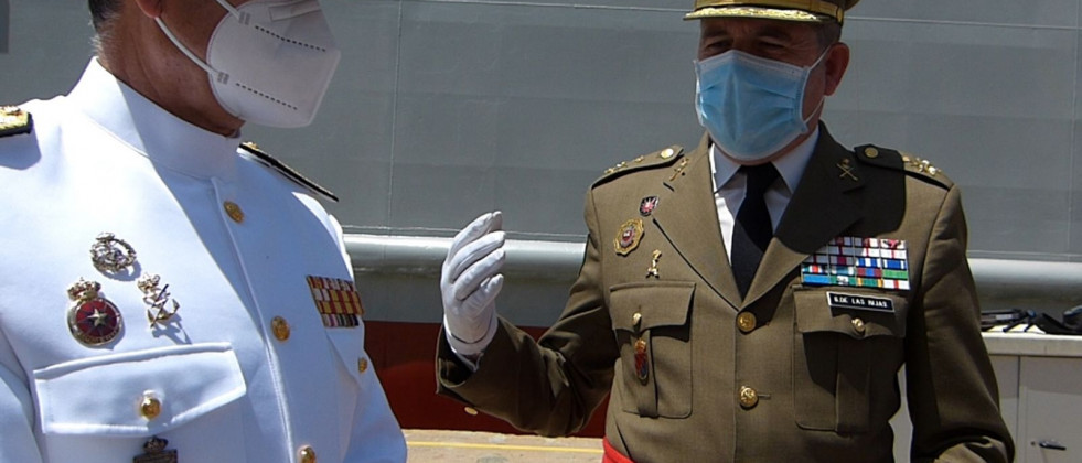 El teniente general García y García de las Hijas MALE junto al almirante Rosique Roca AJAL. Foto Ginés Soriano Forte  Infodefensa.com