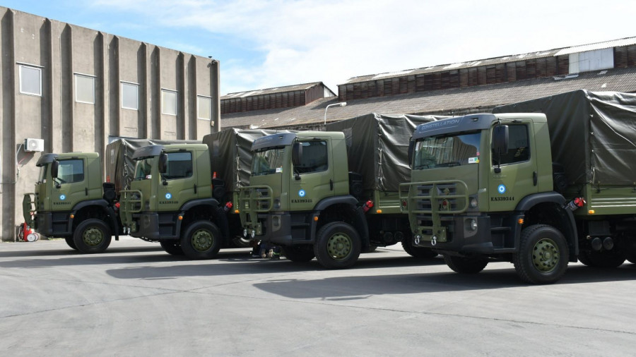 Camiones del Ejército Argentino. Foto EA