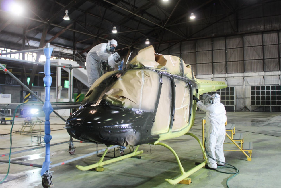 Un AB-206 del Ejército Argentino pintado en Fadea. Foto Fadea.