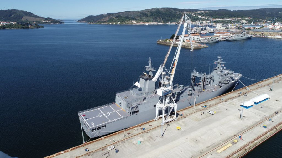 AOR Stalwart en el astillero de Navantia en Ferrol. Foto Navantia