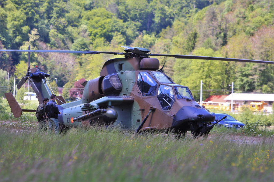 Helicóptero Tigre tras el accidente. Foto Televisión pública de Eslovenia