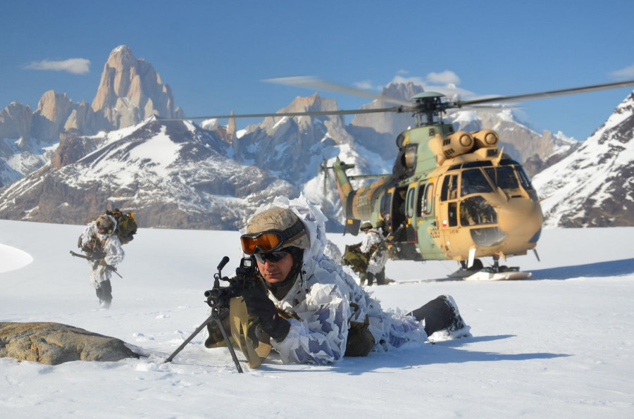 Entrenamiento en Campos de Hielo Sur. Foto Ejército de Chile