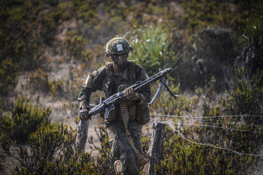 Alumno de la Escuela Militar en período de instrucción en el predio militar de Pichicuy. Foto Ejército de Chile