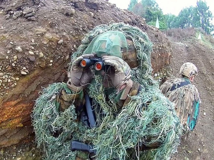 Los efectivos recibieron capacitación técnica y física para cumplir misiones de reconocimiento y exploración. Imagen Ejército de Chile