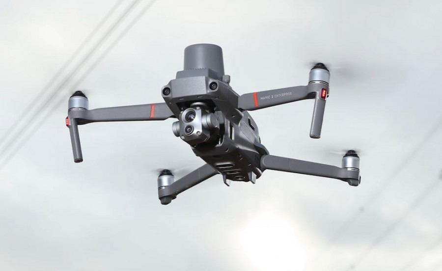 Dron Mavic 2 Enterprise Advanced. Foto DJI