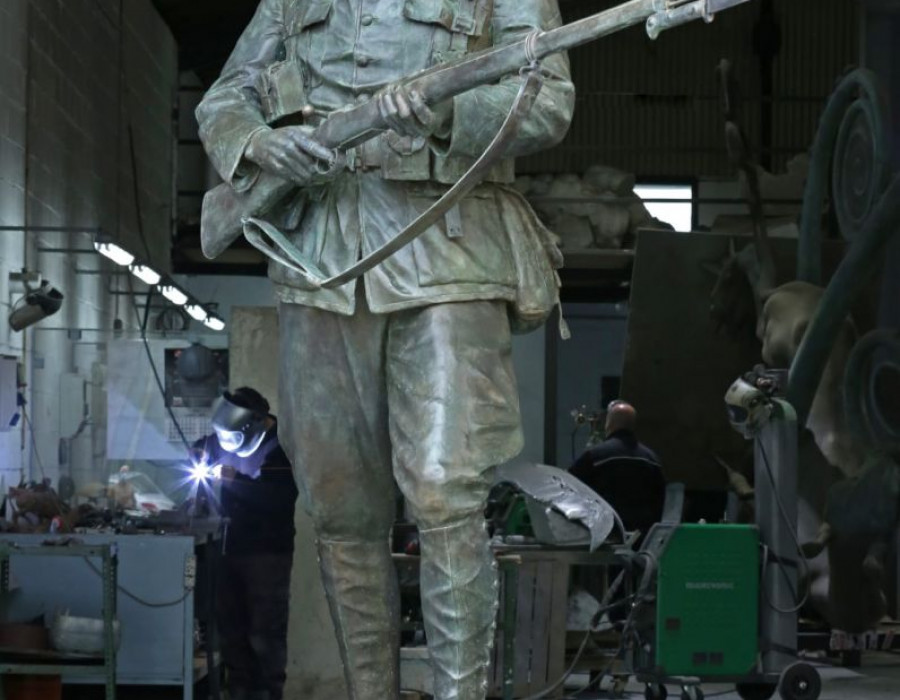 Estatua del centenario de la Legión. Foto Fundación Museo del Ejército