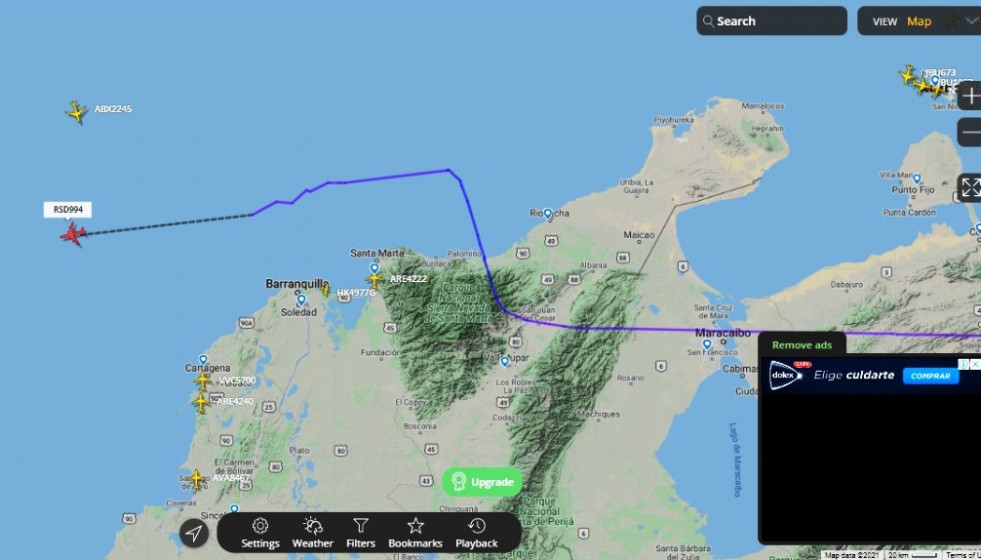 Ruta del avión y la aeronave aterrizando en Managua. Fotos Infodefensa.com