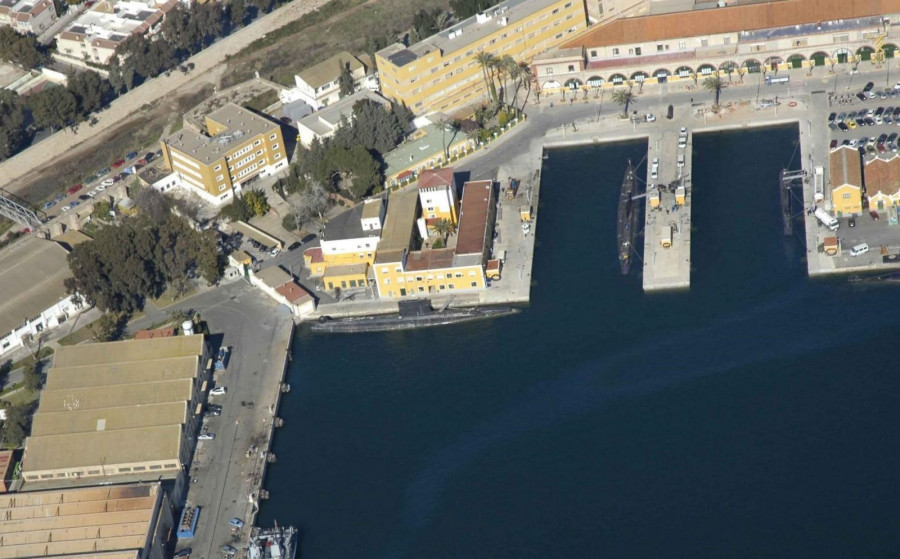Vista aérea de la base de submarinos. Foto Armada española