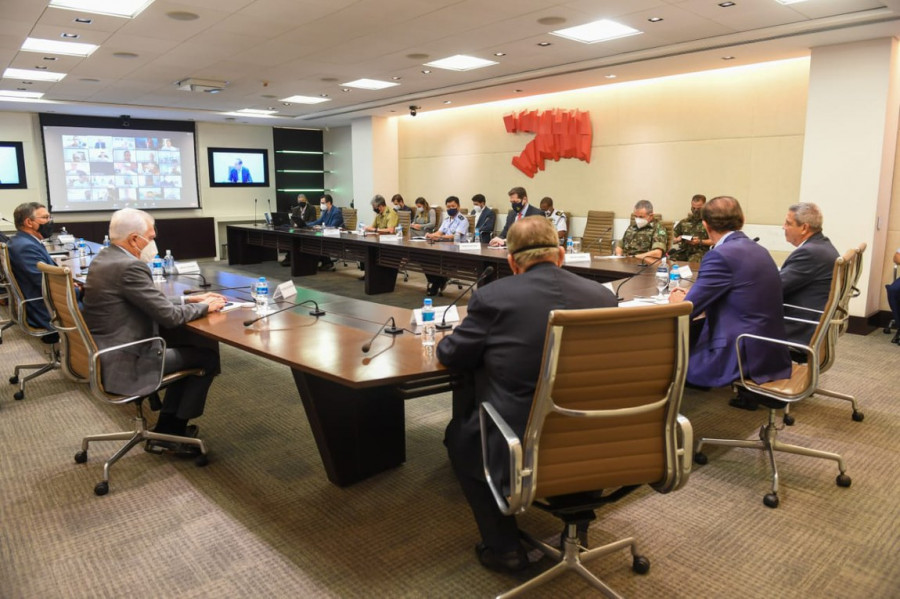 Ministério da Defesa e Fiesp reunidos em torno do Fintech Defesa. Foto MD