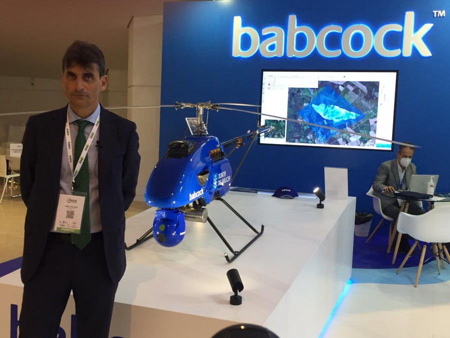 José Luis Saiz en el stand de Babcock en UNVEX 2021.
