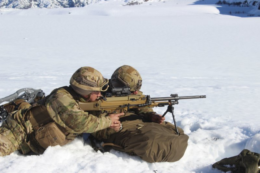 Infantes de Marina en entrenamiento en clima frío. Foto: Armada de Chile