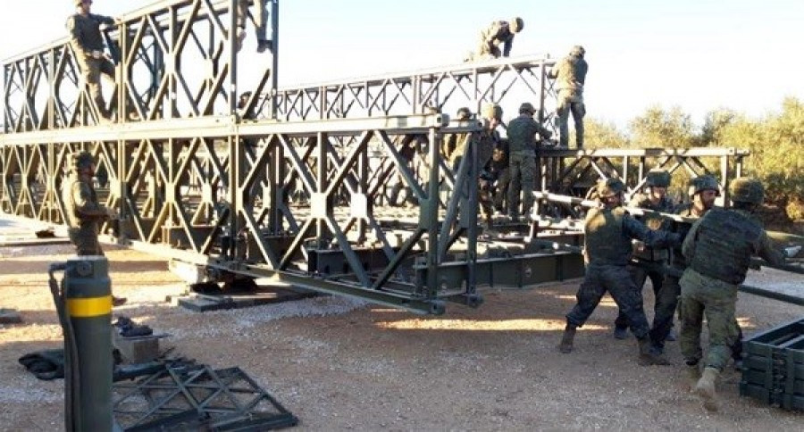 Instalación de un puente Bailey. Foto: Ejército de Tierra