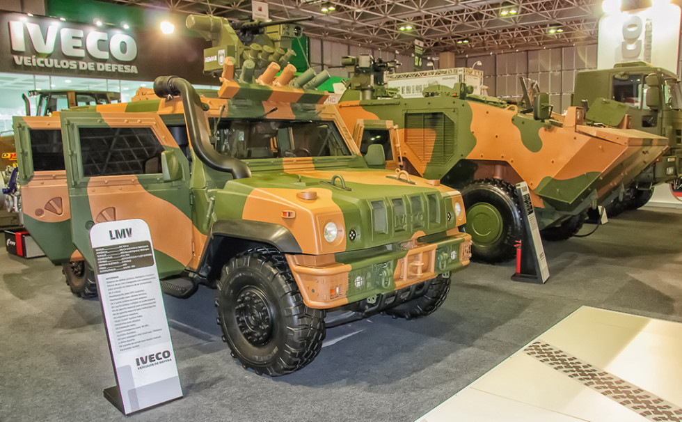 IVECO LMV Guarani LAAD 2015 CAIAFA