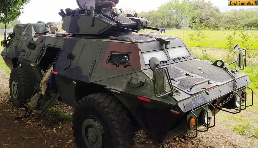 Blindado Textron M1117 del Ejército de Colombia. Foto: Infodefensa.com