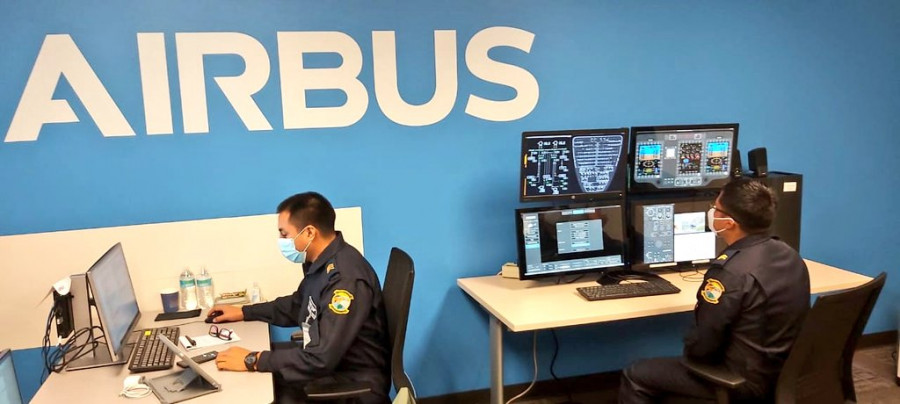 Jornadas de capacitación en Airbus. Fotos: FAE