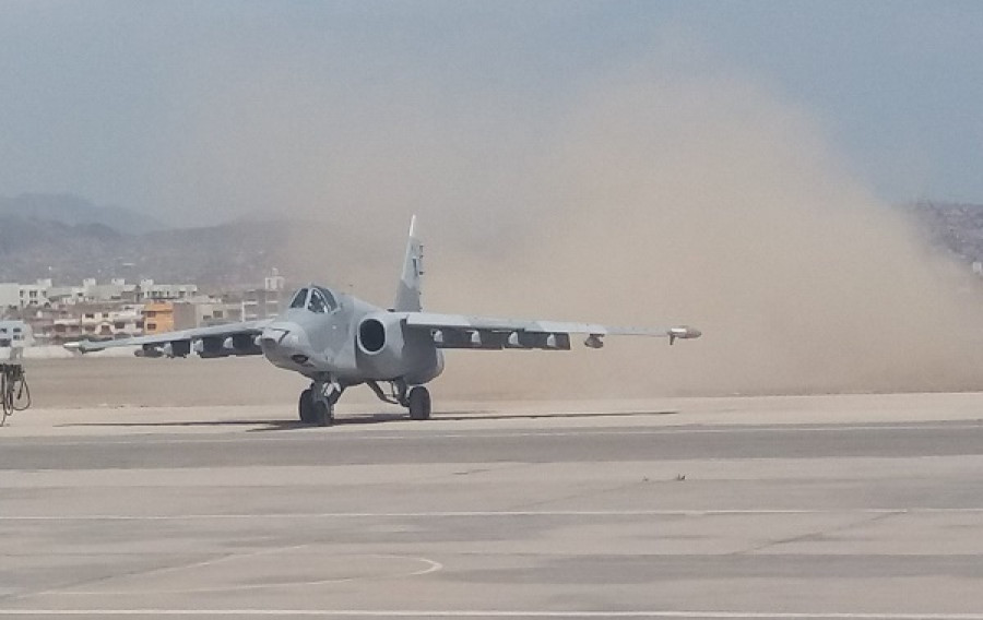 Prueba de motores de un Su-25. Foto: Fuerza Aérea del Perú