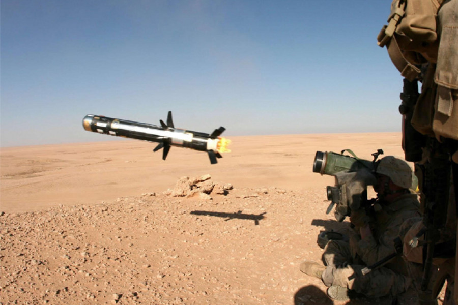 Lanzamiento de un misil anticarro Javelin. Foto: Raytheon