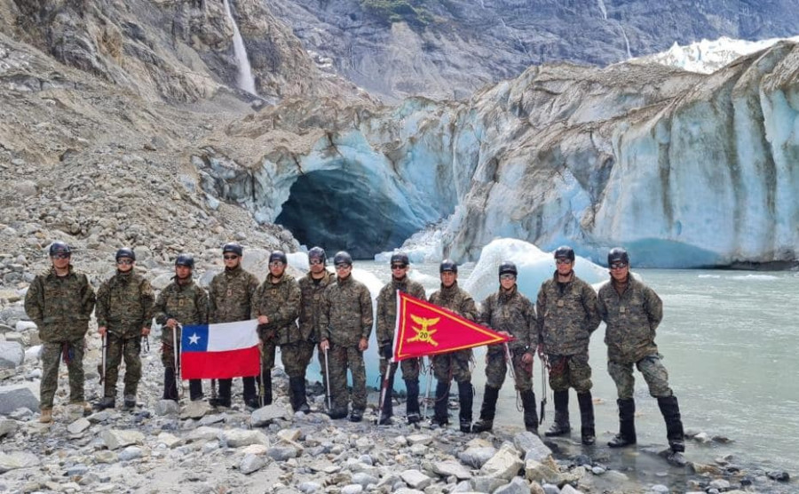 La actividad permite preparar a los efectivos para operar en situaciones de emergencias y catástrofes. Foto: Ejército de Chile