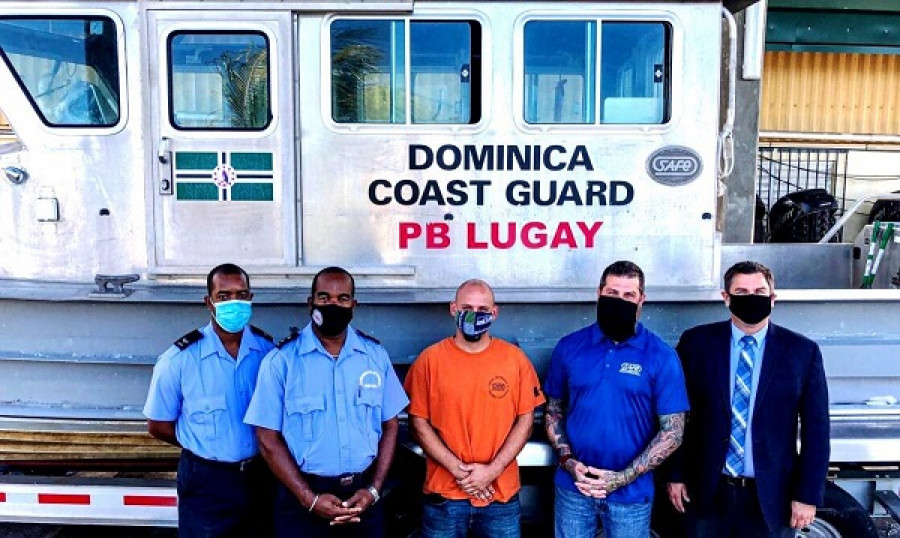 Lancha Safe 33 actualizada de la Unidad Marítima de Dominica. Foto: Embajada de EEUU en Barbados