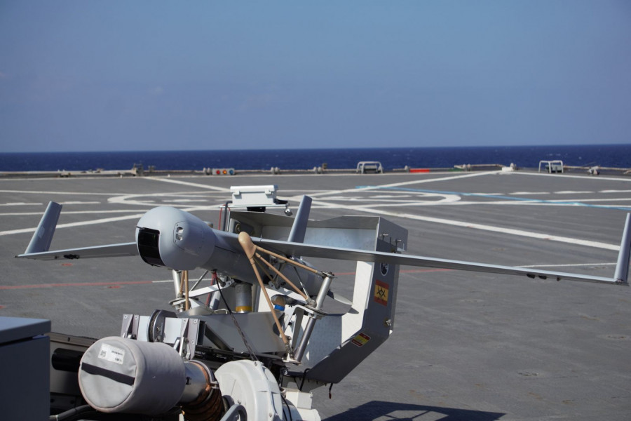 RPAS Scaneagle en la cubierta del buque de asalto anfibio Castilla. Foto: Armada