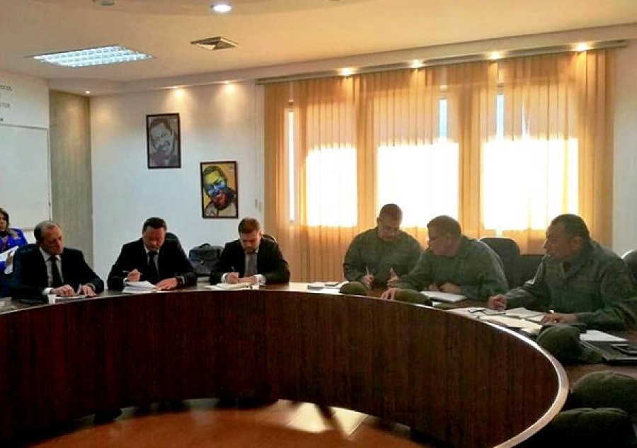 Representantes de las entidades rusas reunidos en Caracas. Foto: Despacho de la viceministra de Planificación y Desarrollo para la Defensa.