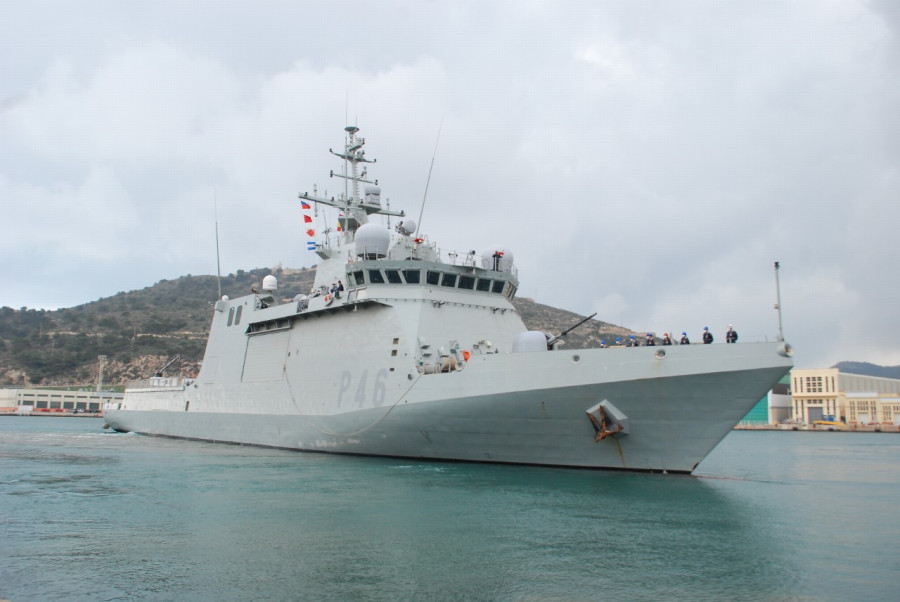BAM Furor a su salida del puerto de Cartagena. Foto: Armada española