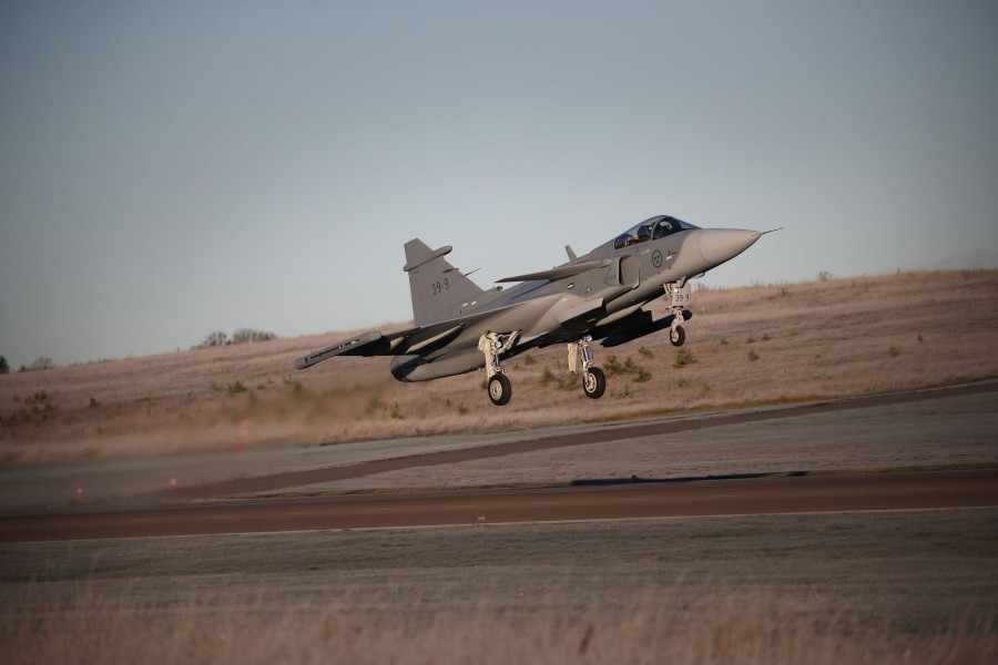 181127 primer vuelo segundo caza gripen e saab