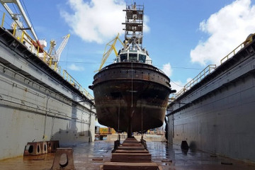 Dique flotante D del astillero Damen Shiprepair Curaçao. Foto: Damen.