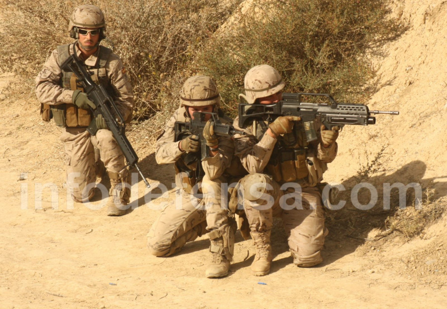 Soldados de la Brigada de la Legión adiestrándose en su base de Viator, Almería. Foto: Ginés Soriano Forte  Infodefensa.com
