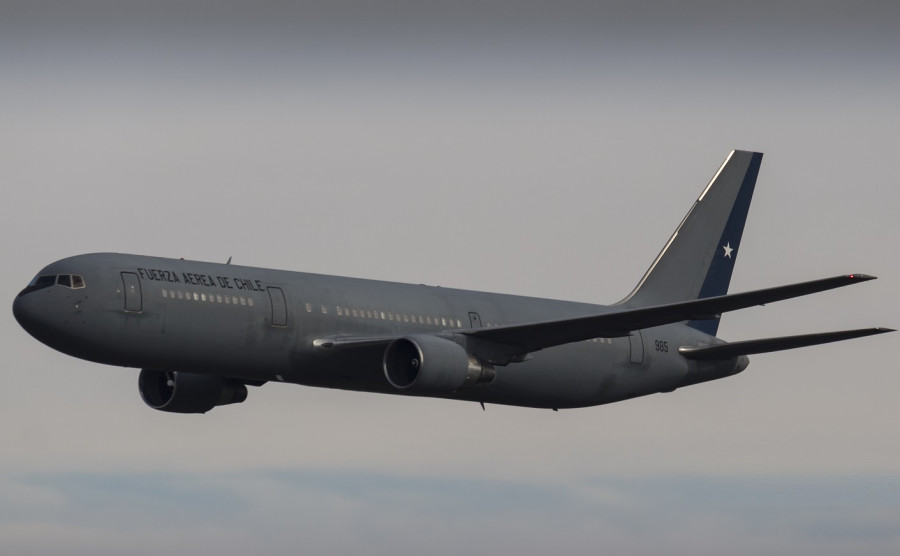 En un Boeing 767 de la FACh se realizó el primer vuelo del Plan Retorno Humanitario. Foto: Fabián González.