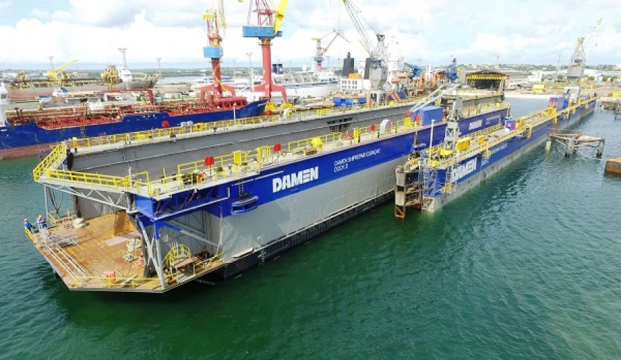 Dique flotante tipo Panamax en el astillero de Damen en Curazao. Foto: Damen.