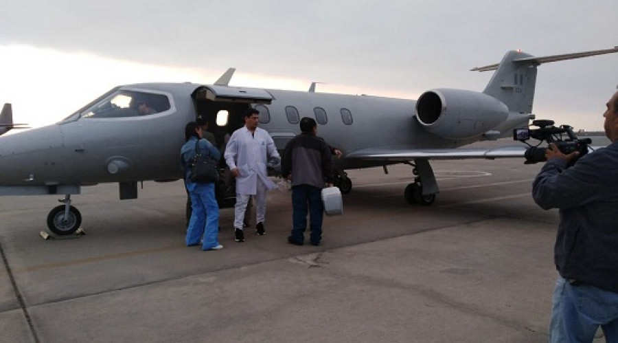 Aeronave que transporta a ministros peruanos a Santiago de Chile para el 22. Foto: Fuerza Aérea del Perú