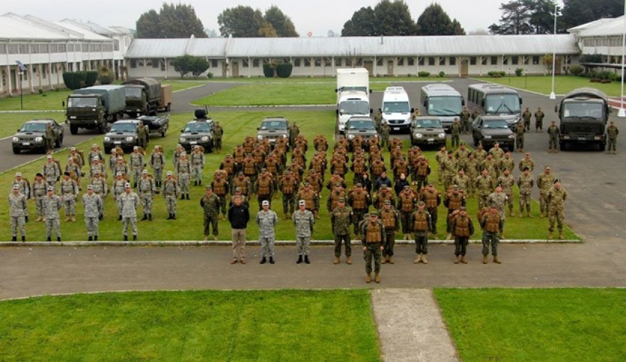 Parte del material chileno desplegado en Solidaridad 2016. Foto: Ejército de Chile