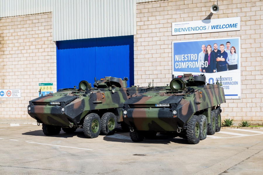 Vehículos Piraña IIIC de Infantería de Marina en la fábrica de SBS en Alcalá de Guadaira