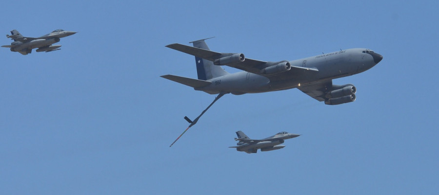 Un KC-135E y aviones F-16 MLU de la FACh participarán en Cruzex 2018. Foto: FACh
