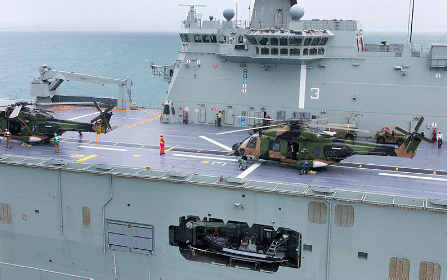 Buque HMAS Adelaide. Foto: Marina Real Australiana