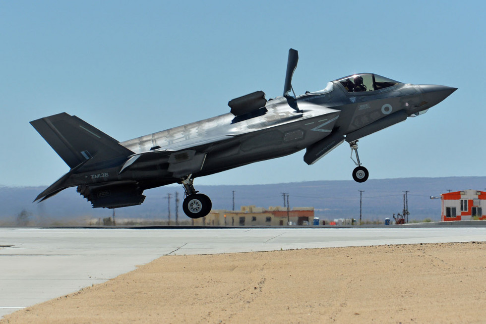 Avión de combate F-35B. Foto: Royal Navy