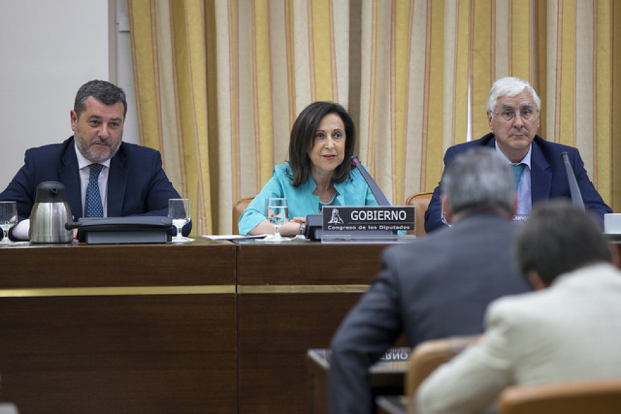 Robles durante su comparencencia en la comisión de Defensa del Congreso. Foto: MDE