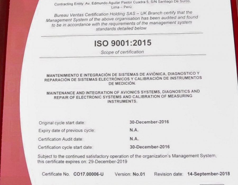 Certificado ISO 9001:2015 otorgado al Servicio de Electrónica de la Fuerza Aérea del Perú. Foto: Fuerza Aérea del Perú