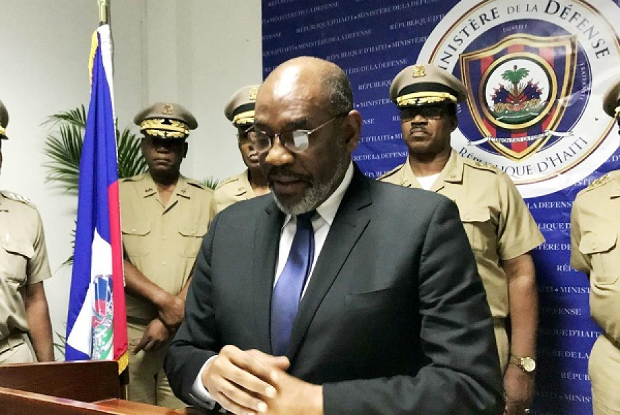 El ministro de Defensa, Enold Joseph, en el acto de juramentación. Foto: Ministère de la Défense d´Haïti.