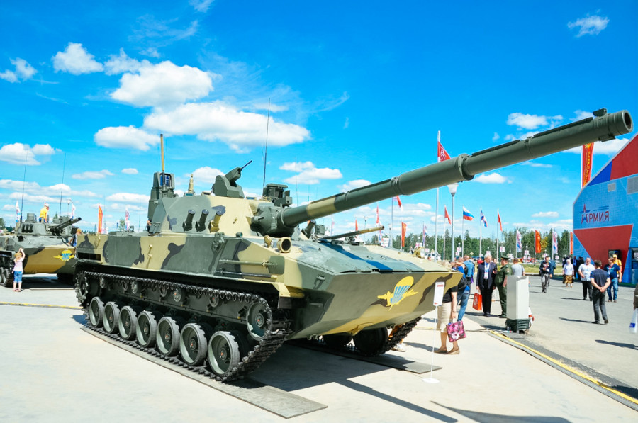Carro de combate anfibio ligero Sprut-SDM1. Foto: Rostec
