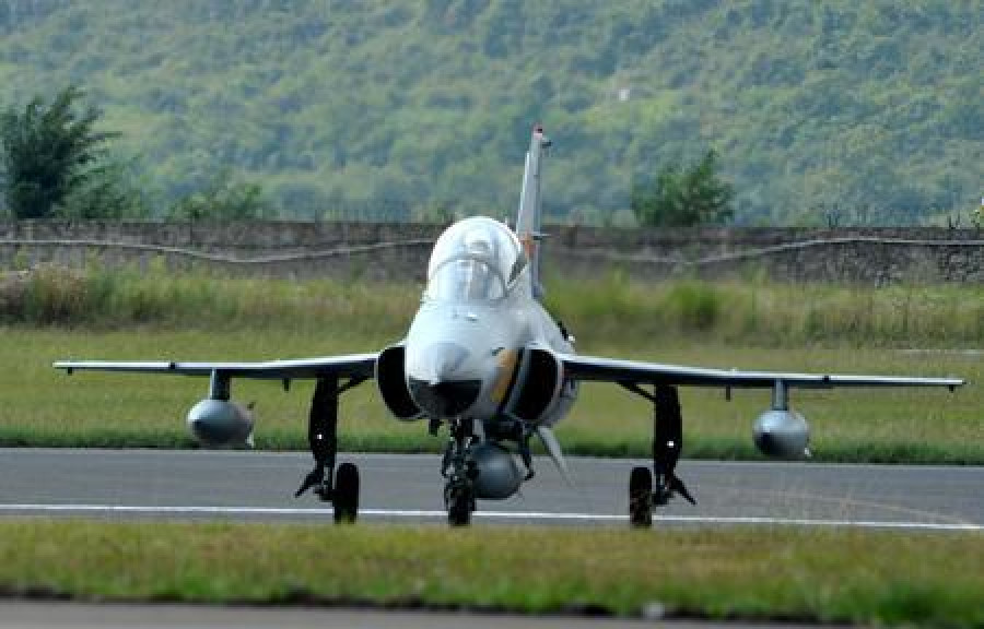 Avión FTC-2000. Foto: AVIC
