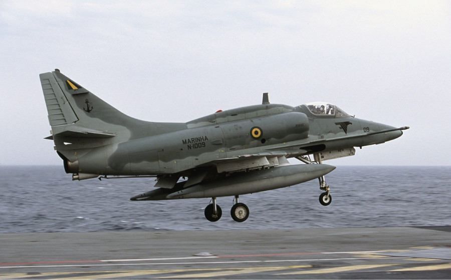 Brazilian Navy McDonnell Douglas AF 1 Skyhawk A 4KU Schleiffert 2
