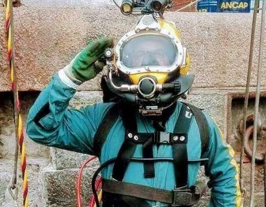Buzo de la Armada uruguaya. Foto: Grupo de Buceo de la Armada del Uruguay.