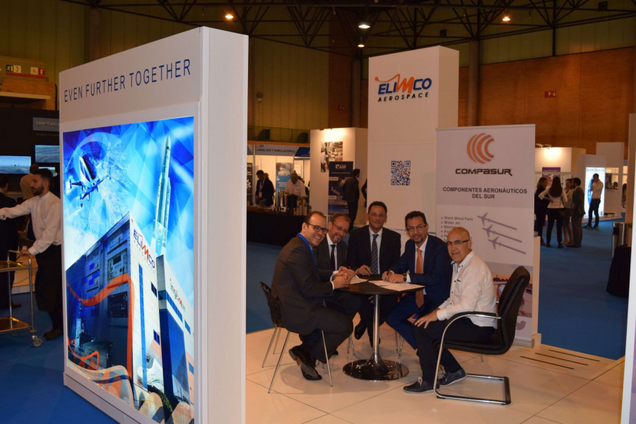 Los CEO de Elimco Aerospace y Compasur firman acuerdo comercial. Foto: Elimco Aerospace
