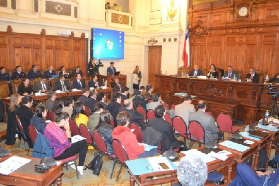 Participantes del seminario de la Comisión de Defensa del Senado. Foto: Subsecretaría de Defensa.