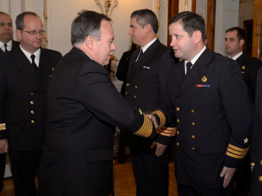 El staff de Estado Mayor está integrado por 52 oficiales y gente de mar. Foto: Armada de Chile
