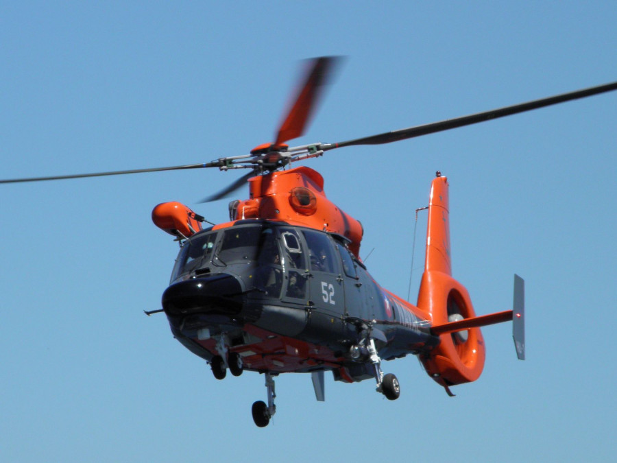 Helicóptero Dauphin del Escuadrón HU-1 de la Aviación Naval de la Armada de Chile. Foto: Nicolás GarcíaInfodefensa.com